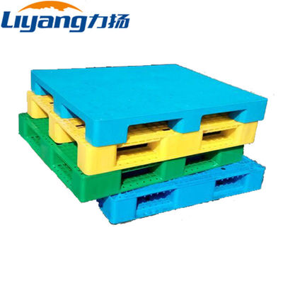 100% maagdelijke Materiële Hygiënische Plastic Pallet 1100*1100mm Op zwaar werk berekend Versterkt Staal